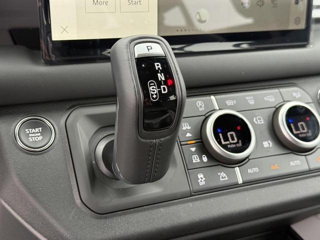 Photo of 2025 FUJI WHT Land Rover Defender