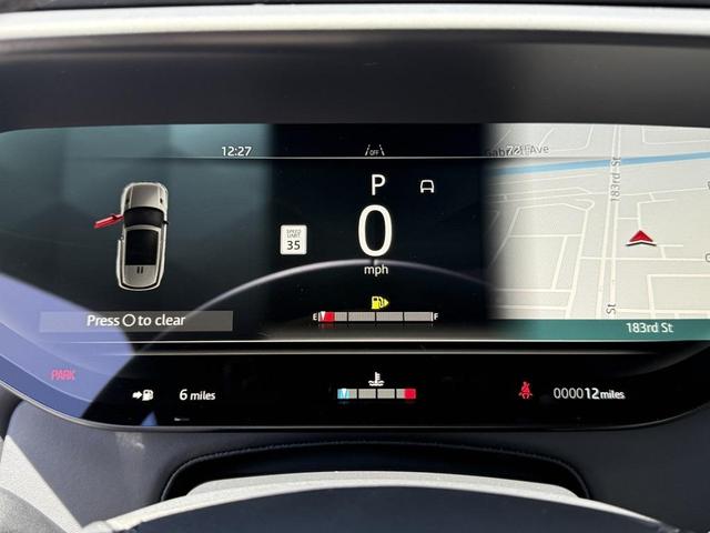 Photo of 2025 White Pearl Land Rover Range Rover Sport