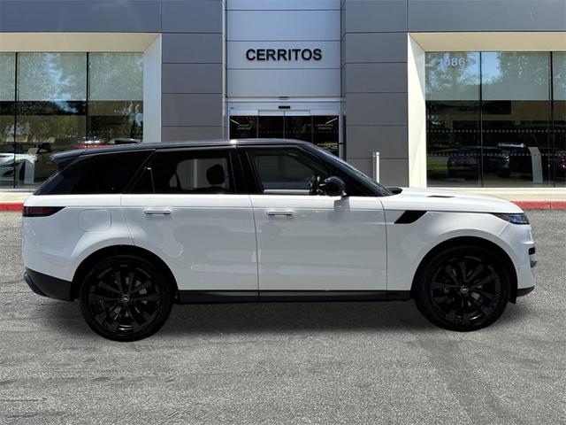 Photo of 2025 White Pearl Land Rover Range Rover Sport