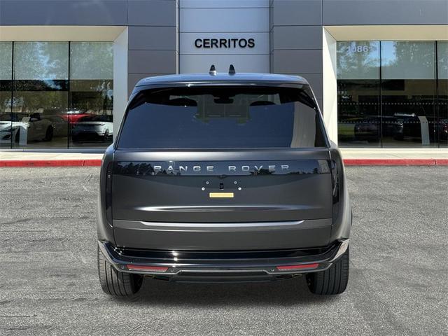 Photo of 2025 SANTORN BLK MET Land Rover Range Rover