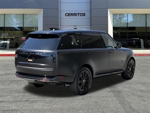 Photo of 2025 SANTORN BLK MET Land Rover Range Rover
