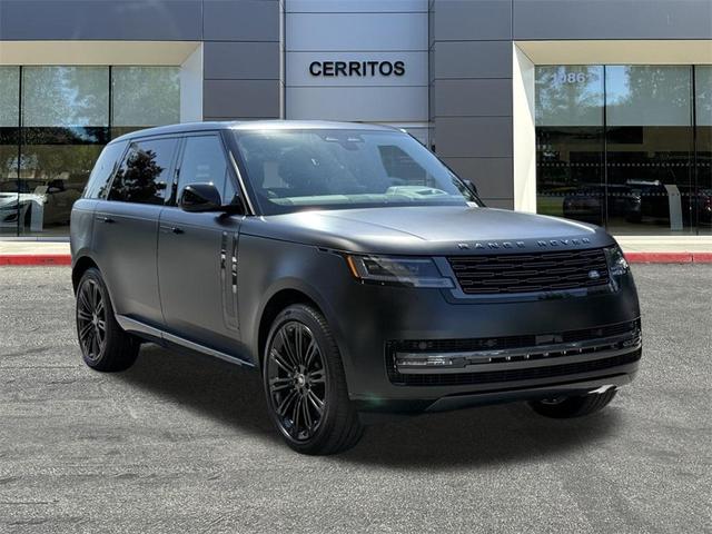 Photo of 2025 SANTORN BLK MET Land Rover Range Rover