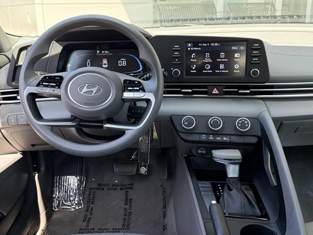 Photo of 2025 Ecotronic Gray Hyundai ELANTRA