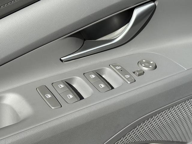 Photo of 2025 Ecotronic Gray Hyundai ELANTRA