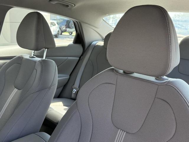 Photo of 2025 Ecotronic Gray Hyundai ELANTRA