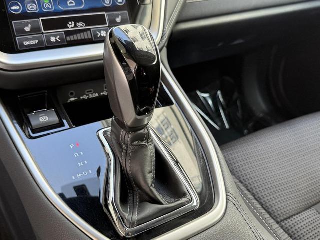 Photo of 2025 Crystal White Pearl Subaru Outback