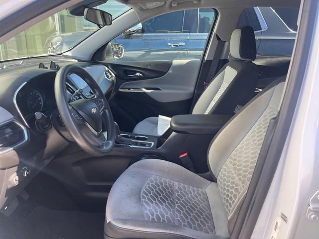 Photo of 2020 Summit White Chevrolet Equinox