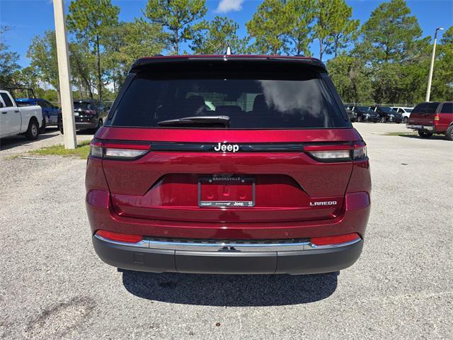 Photo of 2025 Velvet Red Pearlcoat Jeep Grand Cherokee