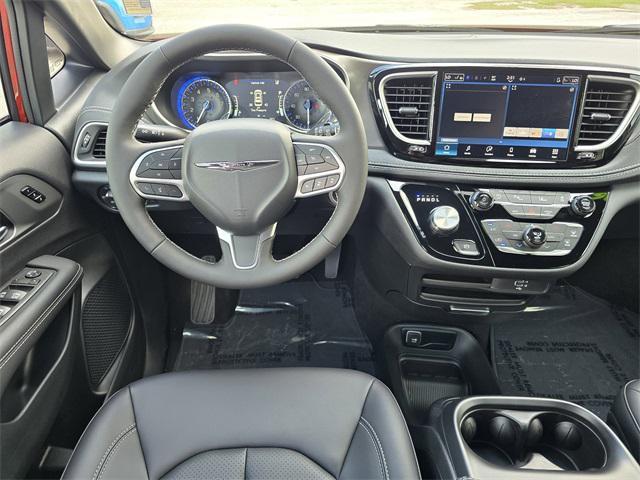 Photo of 2026 Pr6 Chrysler Pacifica