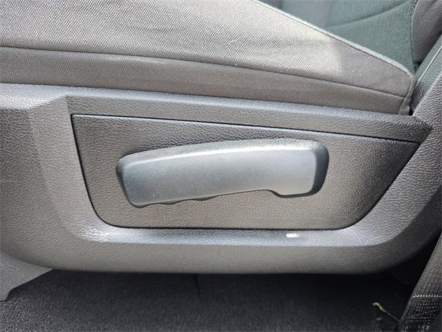 Photo of 2024 Granite Crystal Metallic Clearcoat RAM 1500 Classic