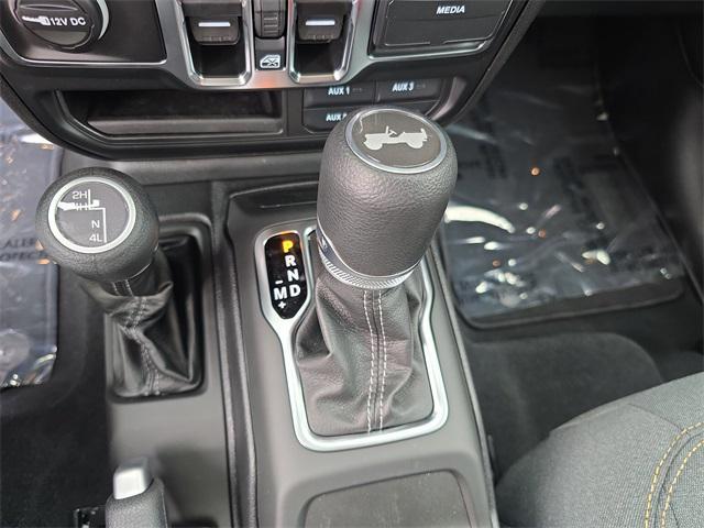 Photo of 2025 Anvil Clearcoat Jeep Wrangler