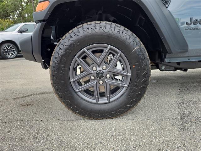 Photo of 2025 Anvil Clearcoat Jeep Wrangler