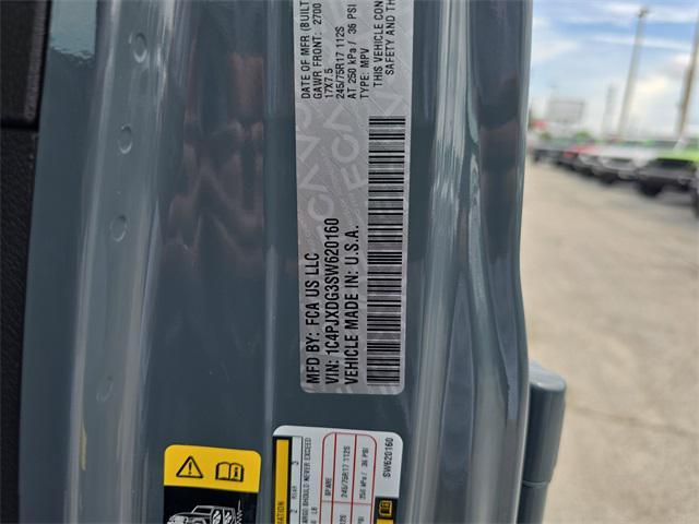 Photo of 2025 Anvil Clearcoat Jeep Wrangler