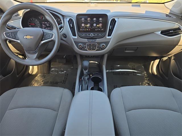 Photo of 2024 Summit White Chevrolet Malibu