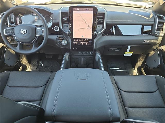 Photo of 2026 Diamond Black Crystal Pearlcoat RAM 1500