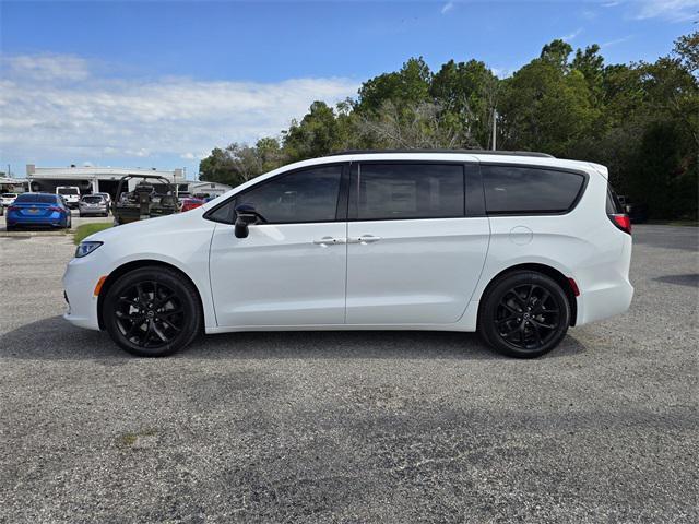 Photo of 2026 Pw7 Chrysler Pacifica