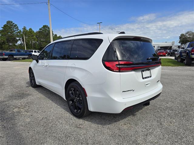 Photo of 2026 Pw7 Chrysler Pacifica