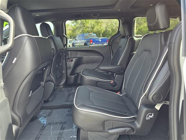 Photo of 2026 Pw7 Chrysler Pacifica