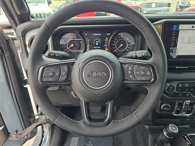 Photo of 2025 Anvil Clearcoat Jeep Wrangler