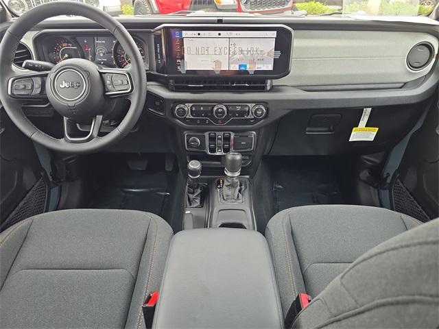 Photo of 2025 Anvil Clearcoat Jeep Wrangler