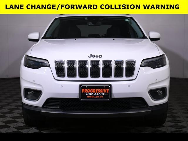 Photo of 2021 Bright White Clearcoat Jeep Cherokee