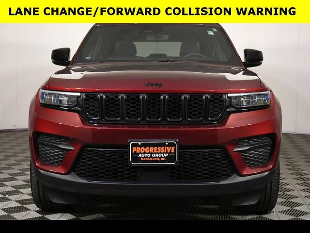 Photo of 2023 Velvet Red Pearlcoat Jeep Grand Cherokee