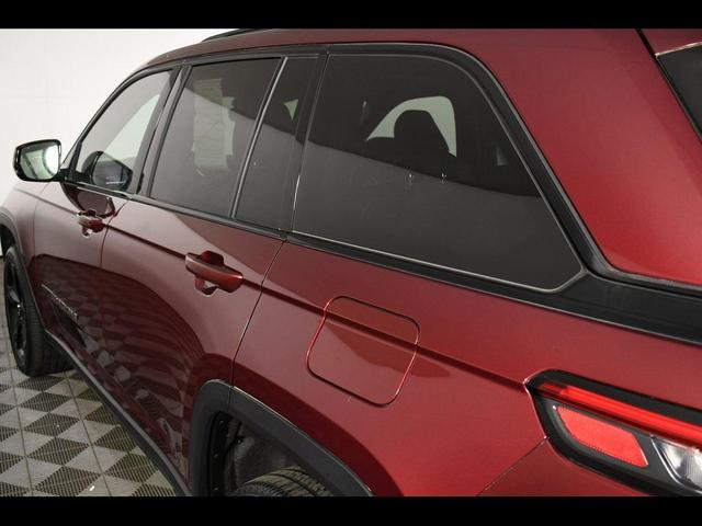 Photo of 2023 Velvet Red Pearlcoat Jeep Grand Cherokee
