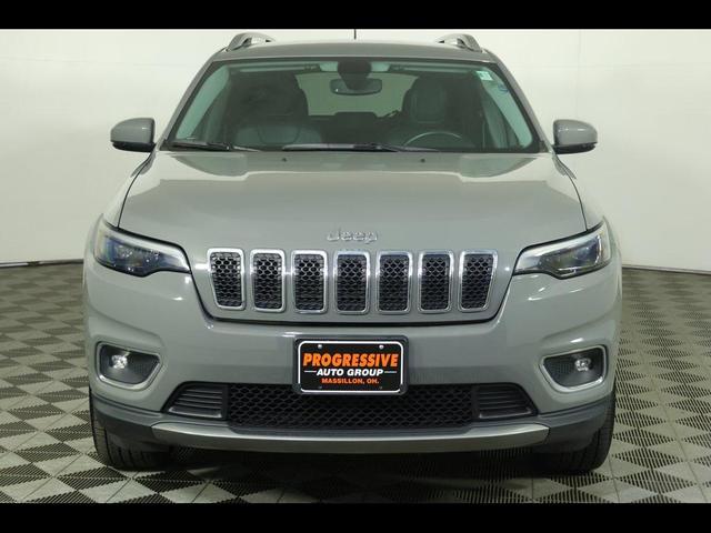 Photo of 2019 Sting-Gray Clearcoat Jeep Cherokee