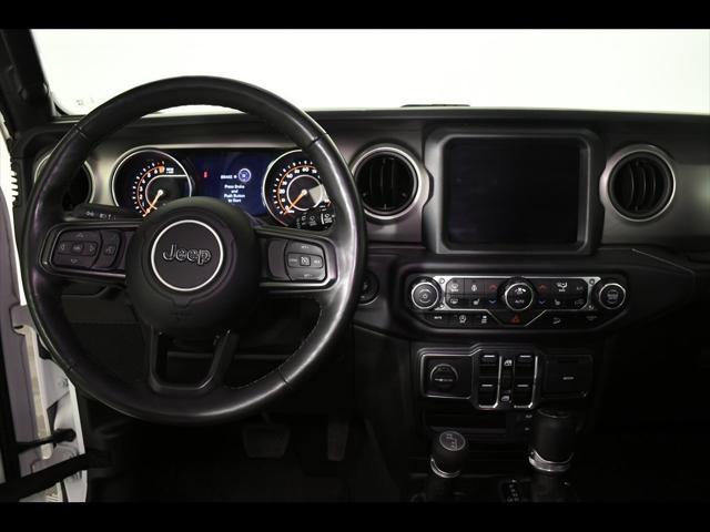 Photo of 2021 Bright White Clearcoat Jeep Wrangler