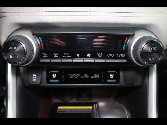 Photo of 2021 Midnight Black Metallic Toyota RAV4 Hybrid
