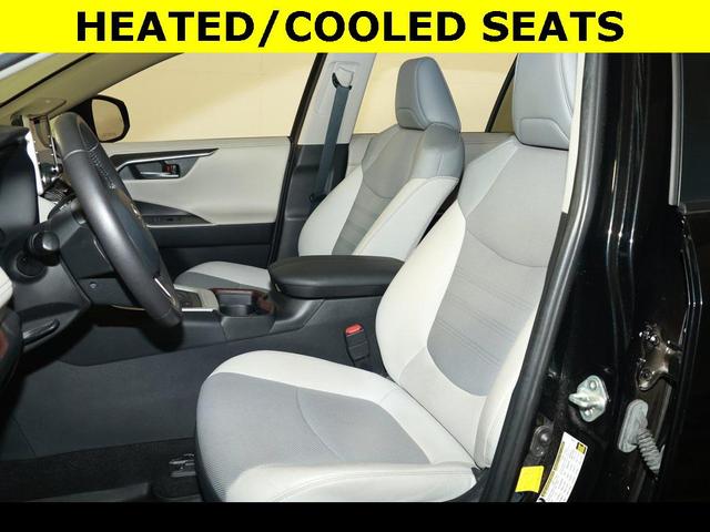 Photo of 2021 Midnight Black Metallic Toyota RAV4 Hybrid