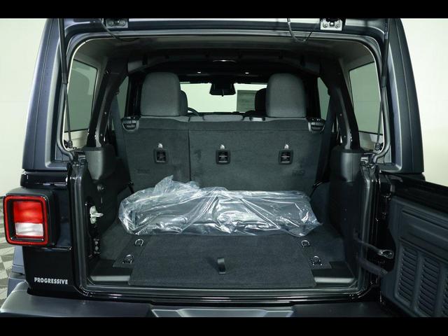 Photo of 2026 Black Clearcoat Jeep Wrangler