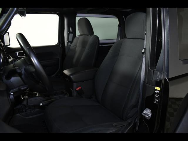 Photo of 2021 Black Clearcoat Jeep Wrangler