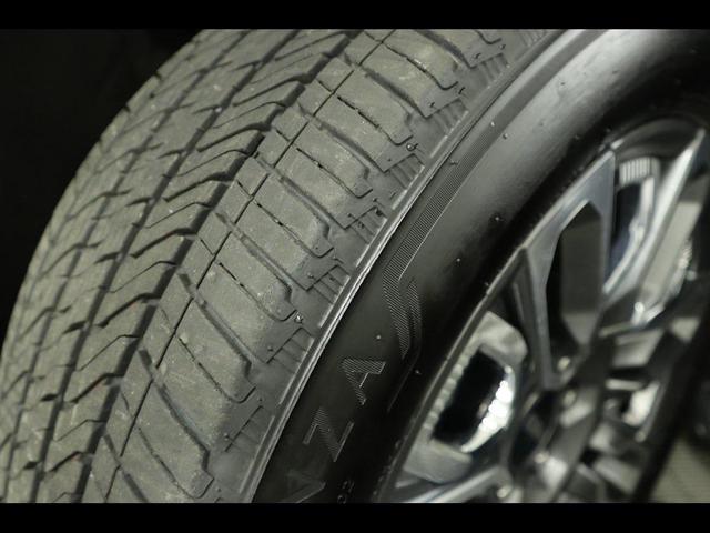 Photo of 2023 White Frost Tricoat GMC Sierra 1500