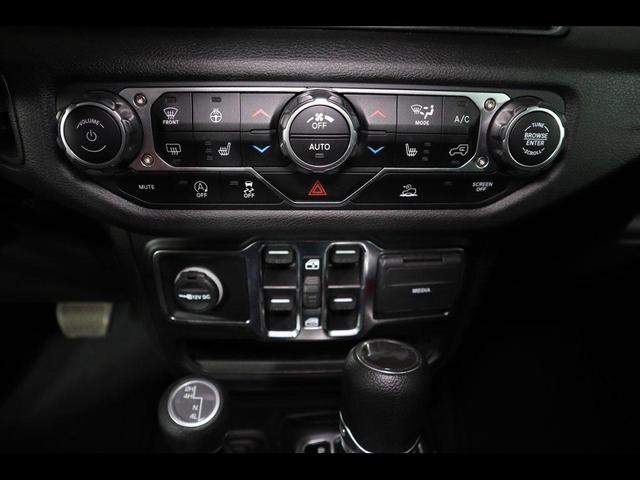 Photo of 2024 Silver Zynith Clearcoat Jeep Wrangler