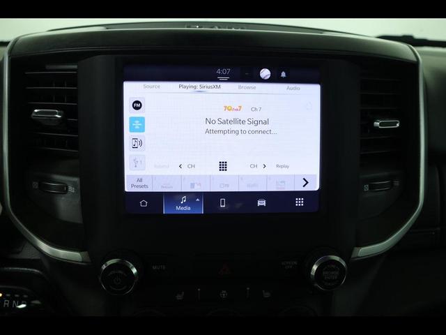 Photo of 2023 Diamond Black Crystal Pearlcoat RAM 1500