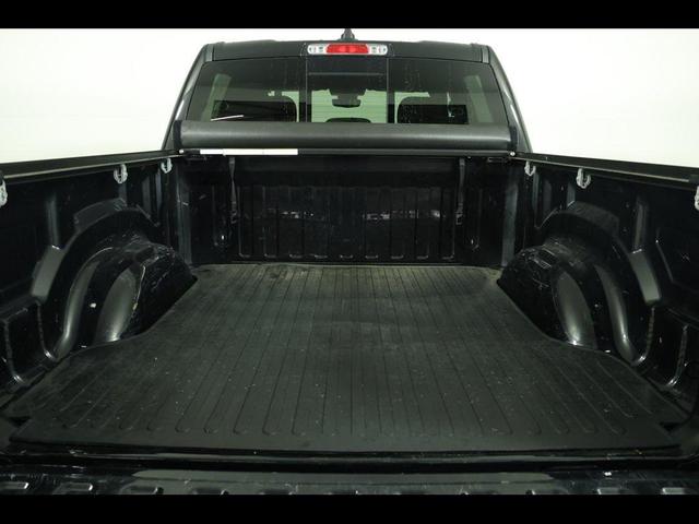 Photo of 2023 Diamond Black Crystal Pearlcoat RAM 1500