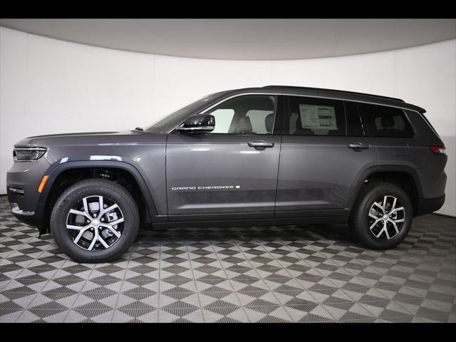 Photo of 2025 Baltic Gray Metallic Clearcoat Jeep Grand Cherokee L