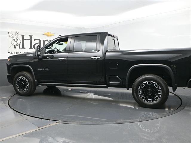 Photo of 2022 Black Chevrolet Silverado 3500