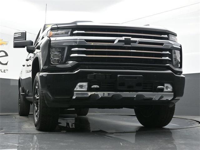 Photo of 2022 Black Chevrolet Silverado 3500