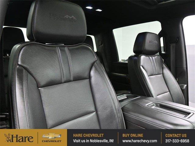Photo of 2022 Black Chevrolet Silverado 3500