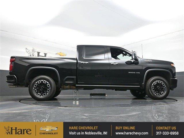 Photo of 2022 Black Chevrolet Silverado 3500