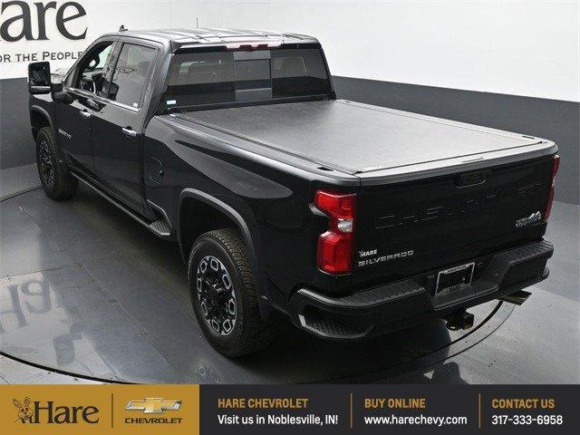 Photo of 2022 Black Chevrolet Silverado 3500