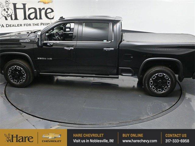 Photo of 2022 Black Chevrolet Silverado 3500
