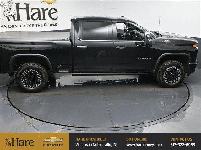 Photo of 2022 Black Chevrolet Silverado 3500