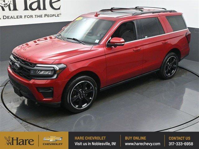 Photo of 2022 Red Metallic Ford Expedition