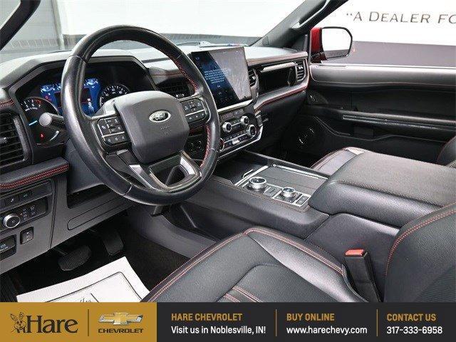 Photo of 2022 Red Metallic Ford Expedition