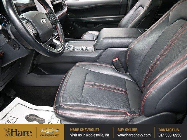 Photo of 2022 Red Metallic Ford Expedition