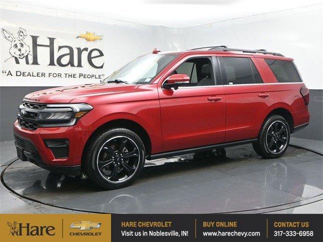 Photo of 2022 Red Metallic Ford Expedition