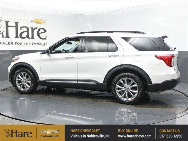 Photo of 2020 White Ford Explorer